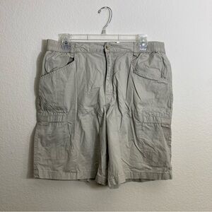 Columbia Cargo Shorts - Khaki - Size 14